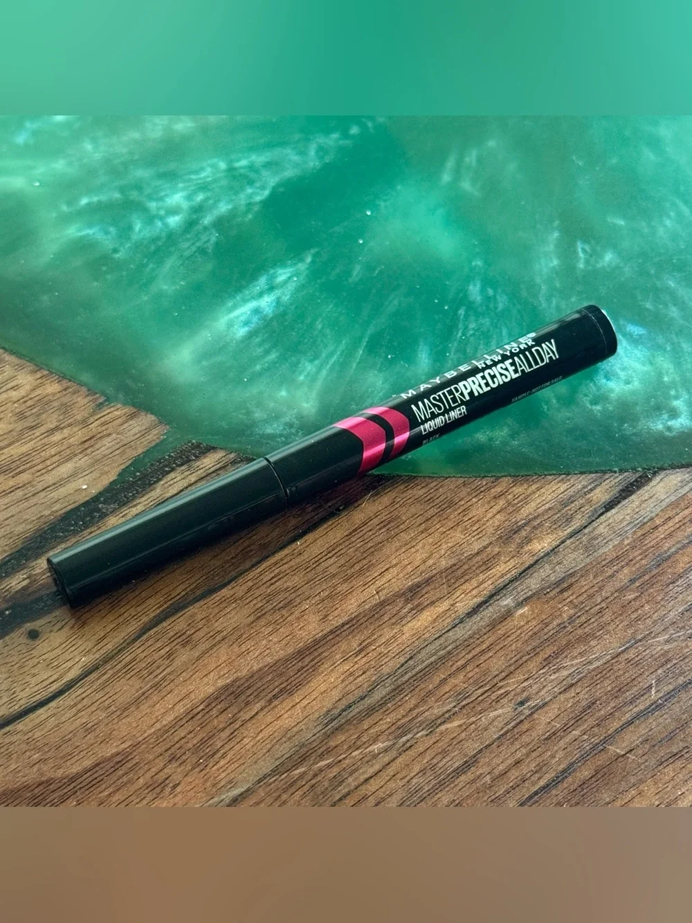 Maybelline New York - Master Precise All Day Liquid Eyeliner, Black